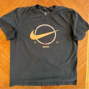 Nike Shirt Mens L Black Gold Swoosh 2020 Olympics World Cup Flags Just Do It